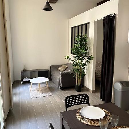 Studio Plein Coeur De Libourne Apartment ภายนอก รูปภาพ